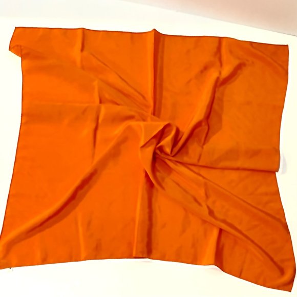 Vintage Circa 1980s, Versa by Vera, Orange Scarf, Satin Scarf, Scarf Collectors - Picture 7 of 8